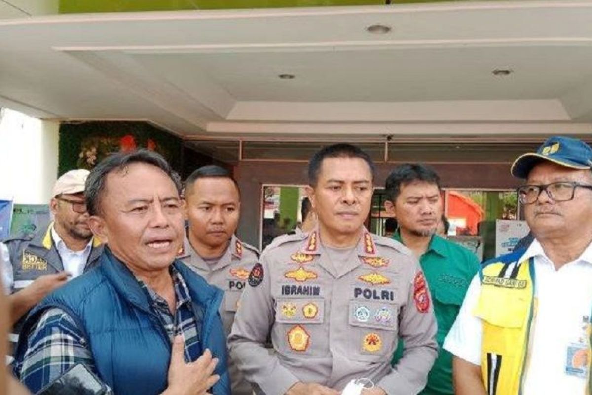 Polda Jawa Barat kerahkan 500 personel untuk bantu warga terdampak gempa Sumedang