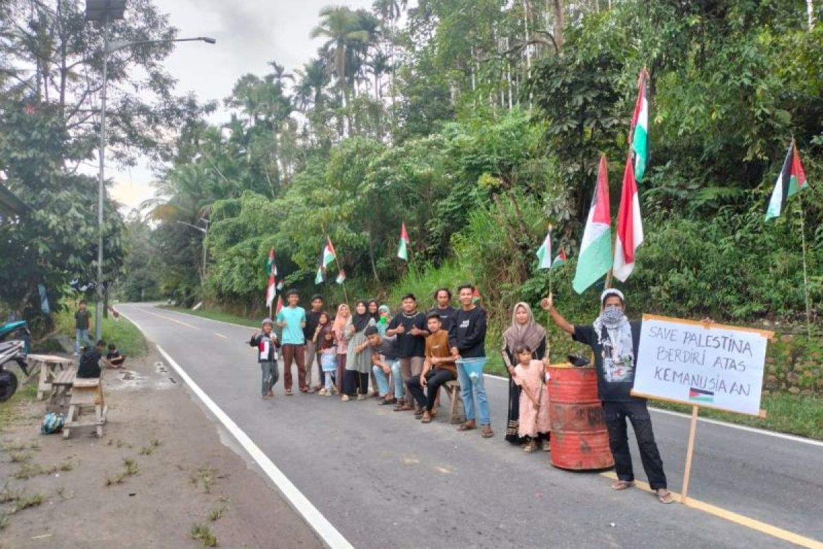 Remaja masjid di Agam galang dana puluhan juta bagi warga Palestina