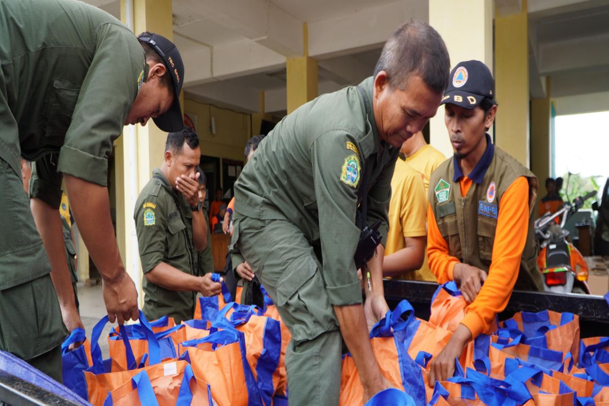 Pemkab Gunungkidul salurkan bantuan logistik kepada korban angin kencang