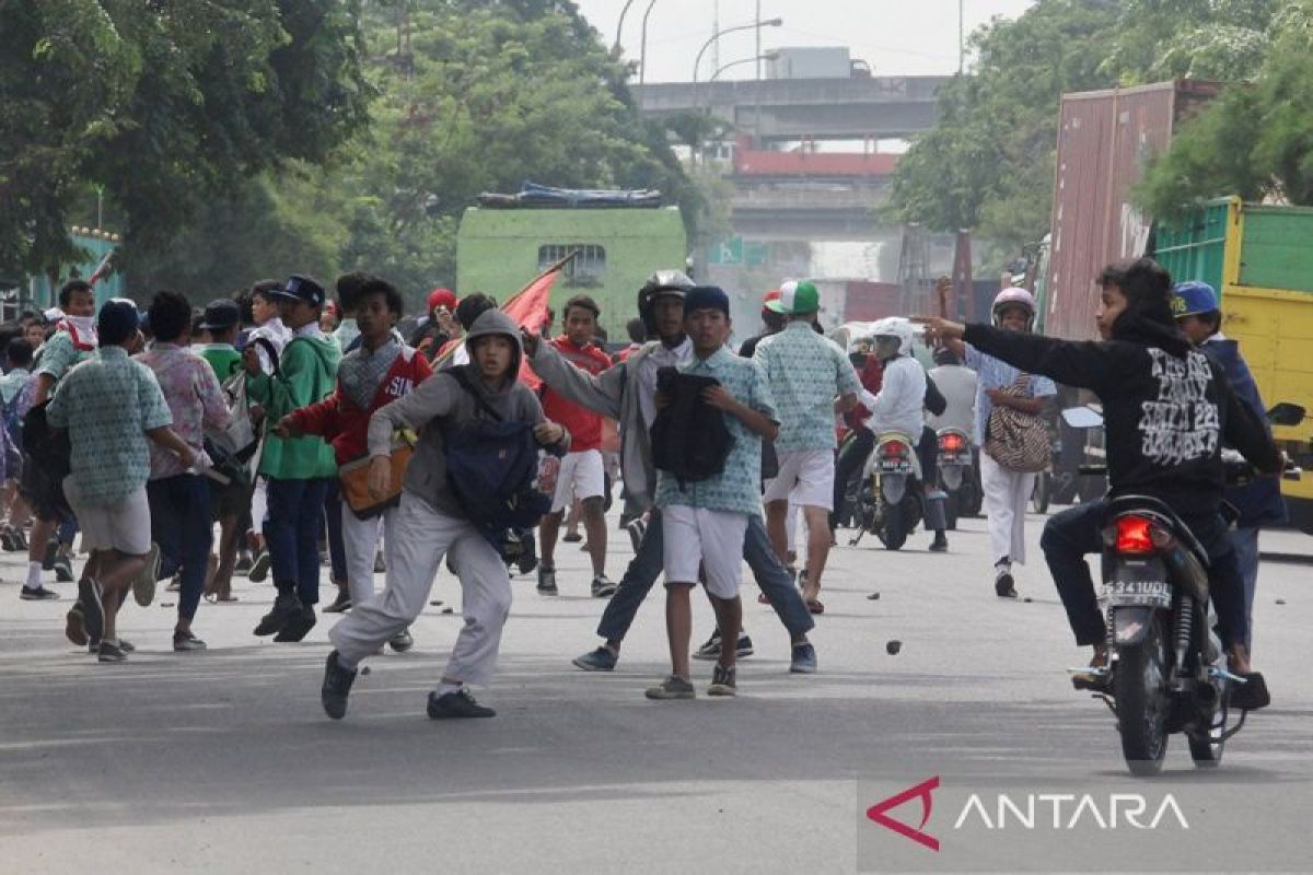 Polisi amankan empat motor yang digunakan pelaku tawuran di Ciracas