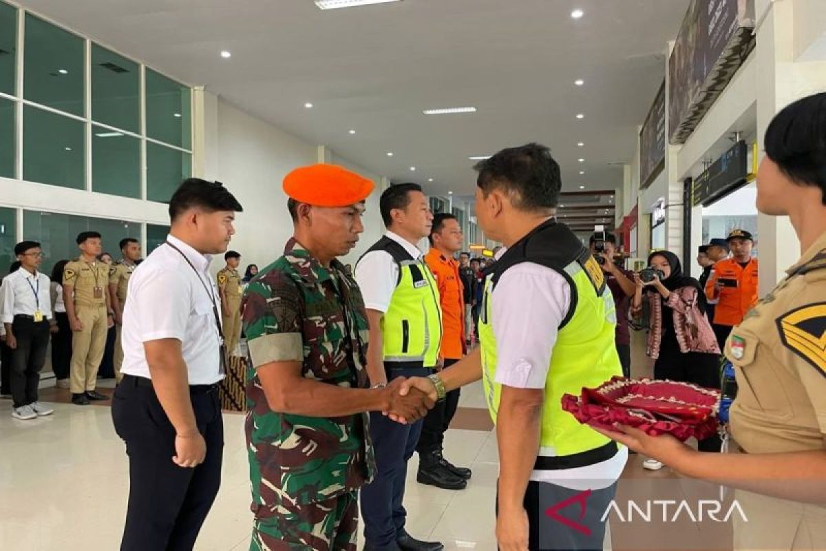 AP apresiasi Natal-tahun baru di Bandara Adi Soemarmo aman