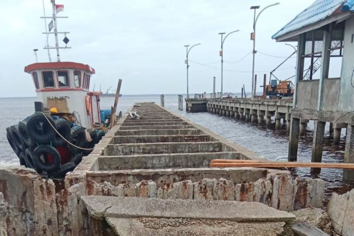 Proyek revitalisasi Dermaga Sungai Pakning melebihi waktu kontrak, rekanan didenda