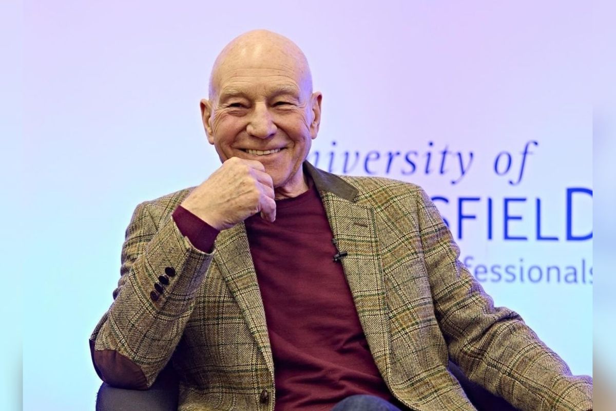 Patrick Stewart bicara soal hidupkan Professor X di "Deadpool 3"