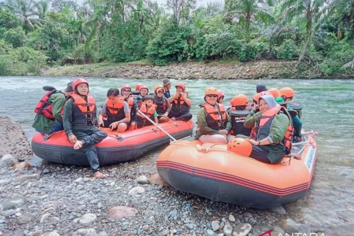 Warga Mukomuko manfaatkan Sungai Selagan jadi objek wisata