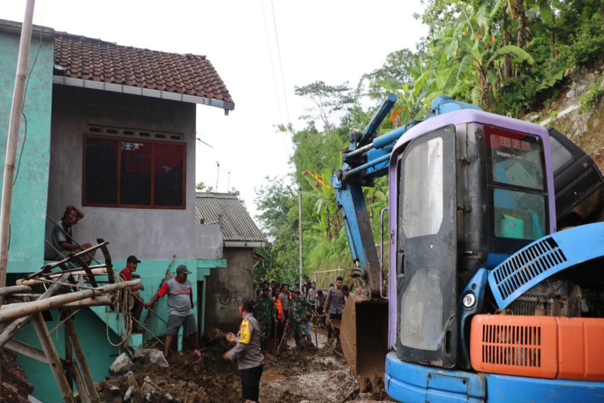 BPBD Kulon Progo diminta memitigasi wilayah berpotensi longsor