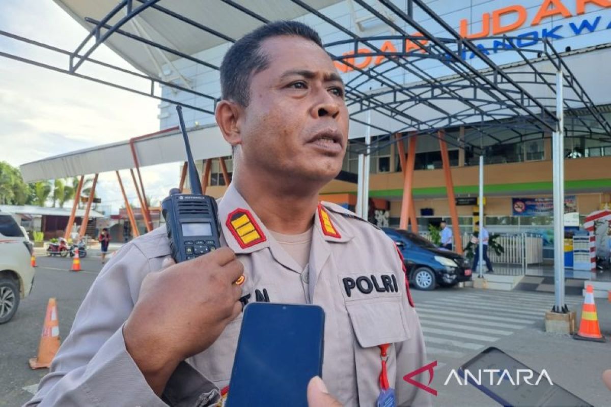 Kapolsek: Pelayanan arus mudik di Bandara Rendani lancar