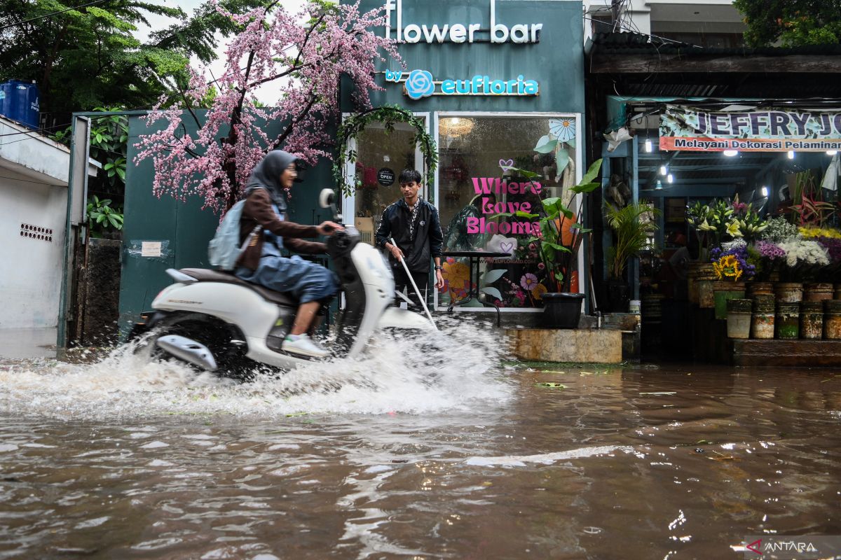 Risiko terjang banjir bagi pemotor