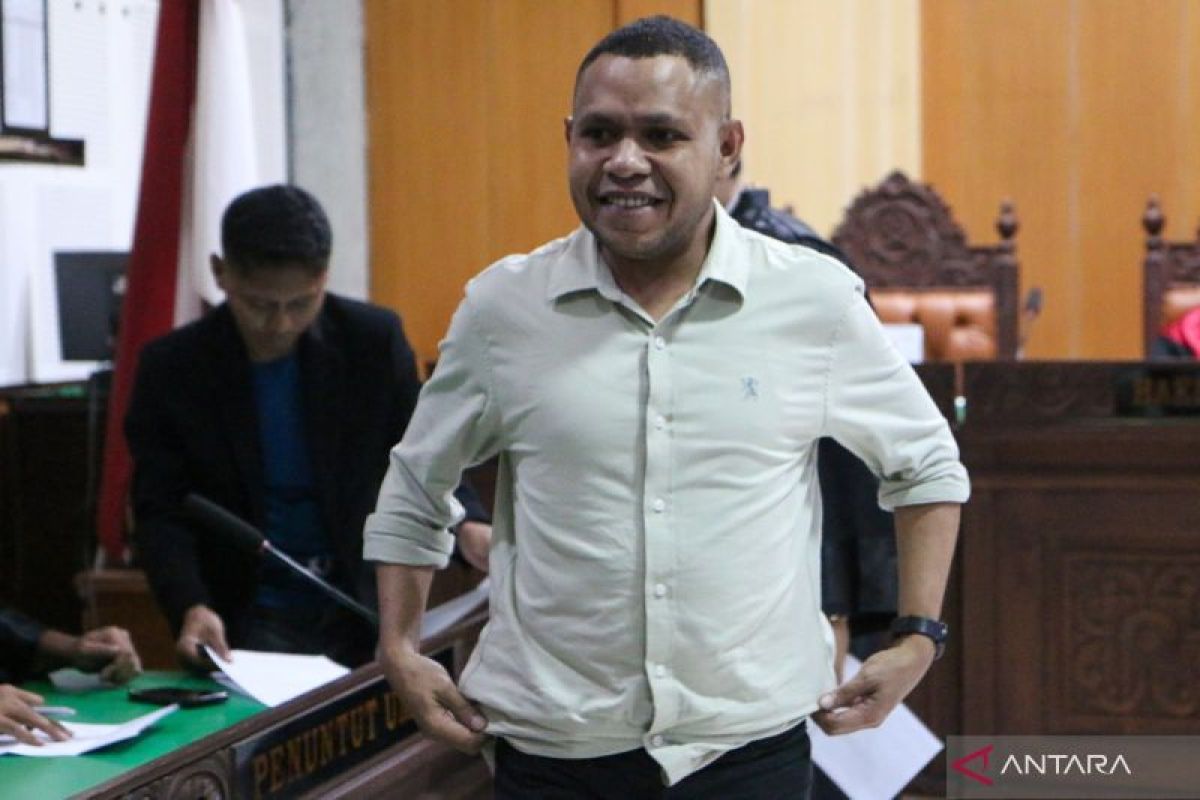 Hakim vonis 13 tahun penjara terhadap Kepala Cabang AMG Lombok Timur
