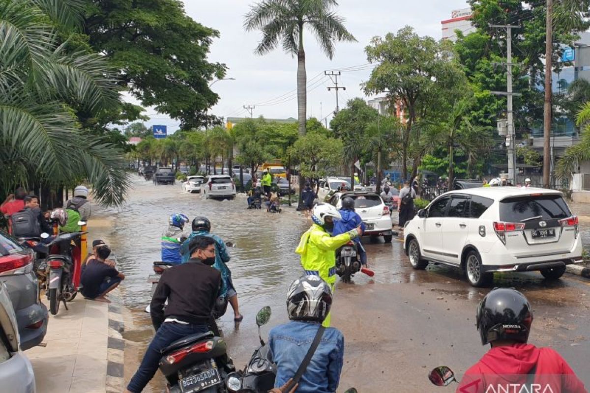 Prajurit Kodim Palembang siaga dan antisipasi  banjir pada musim hujan