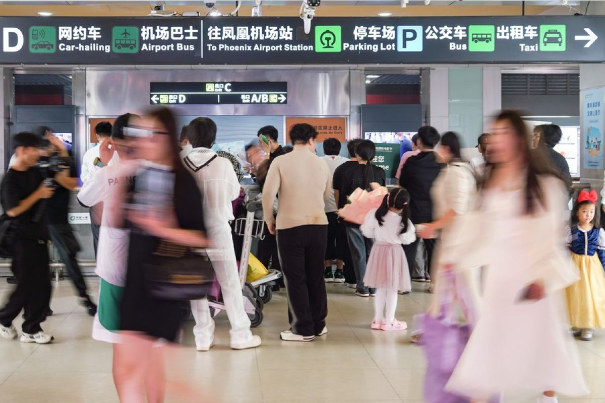 Sektor penerbangan China catat lonjakan perjalanan penumpang pada 2023