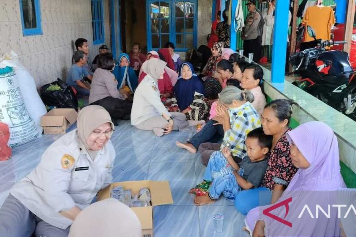 Polres Jayapura lakukan trauma healing pengungsi Besum