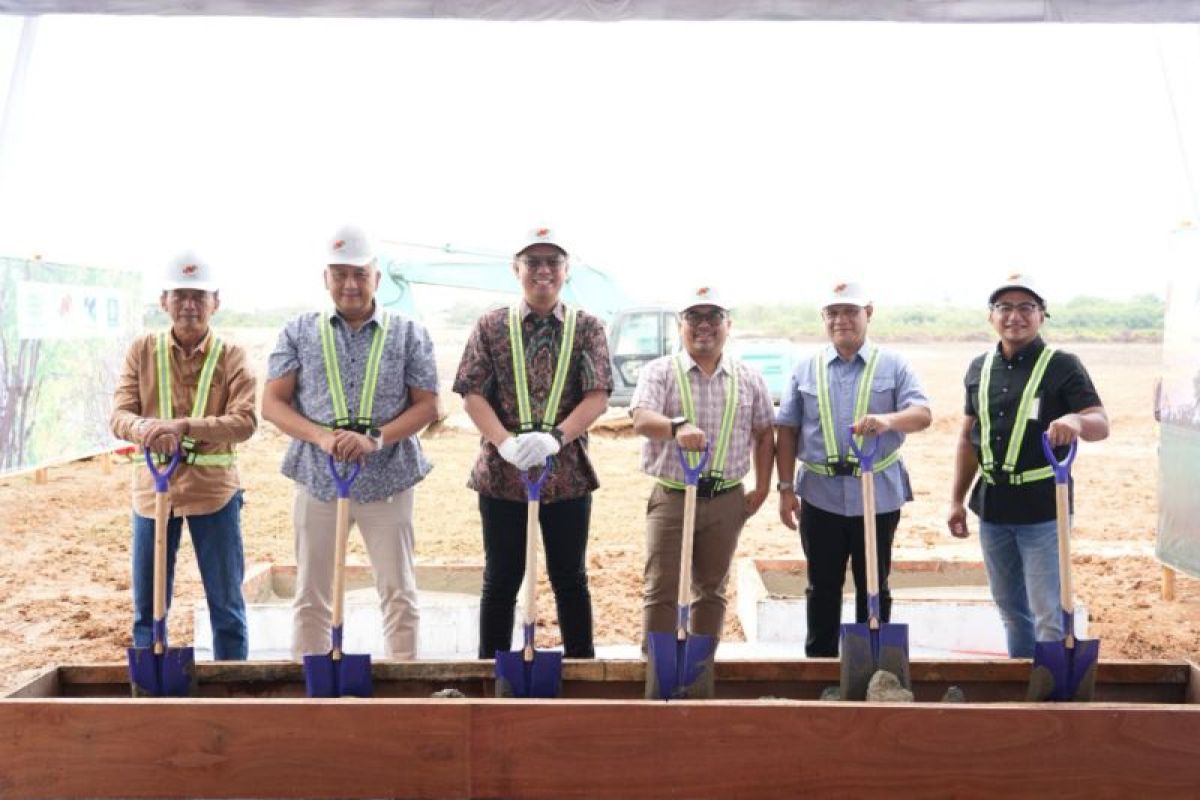 Nindya Karya dan KBN membangun gudang ekspor terbesar di Indonesia