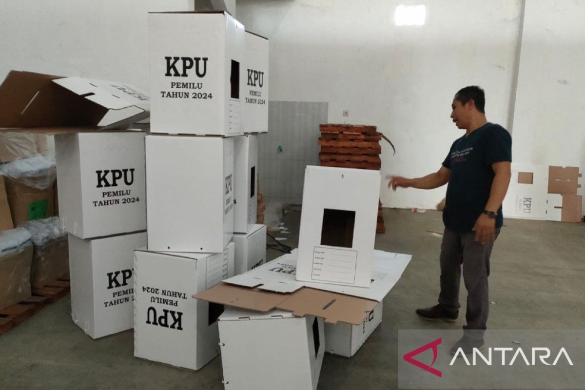 KPU Sumenep temukan 14 kotak suara Pemilu rusak