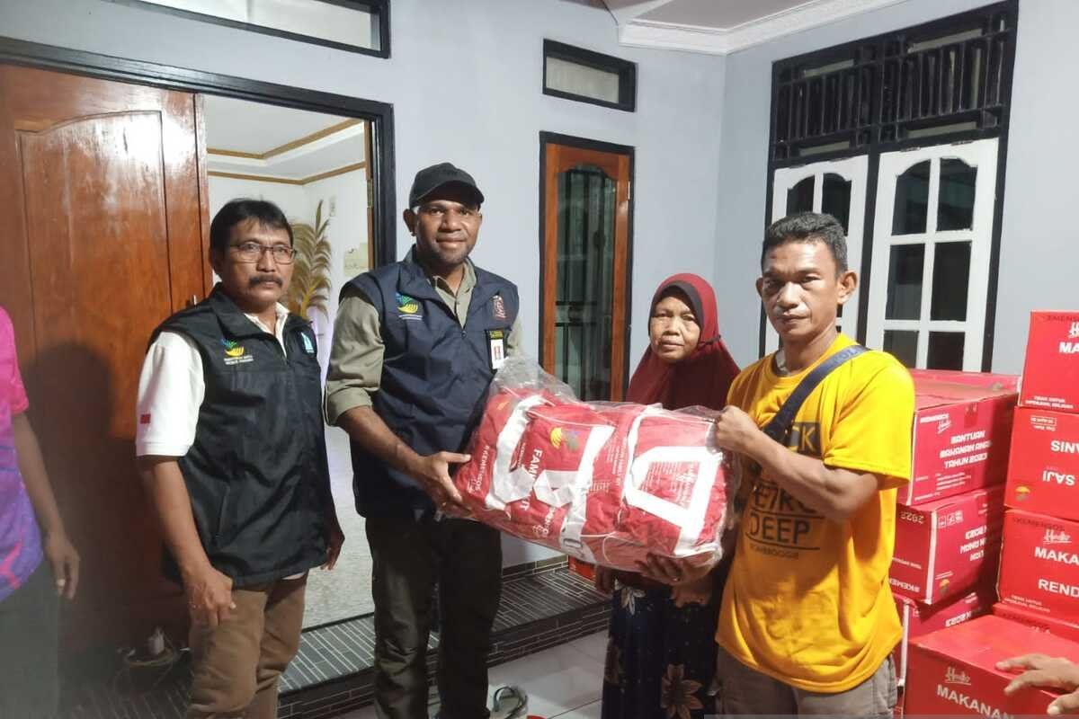 BBPPKS Jayapura serahkan 1.000 paket bantuan warga Besum