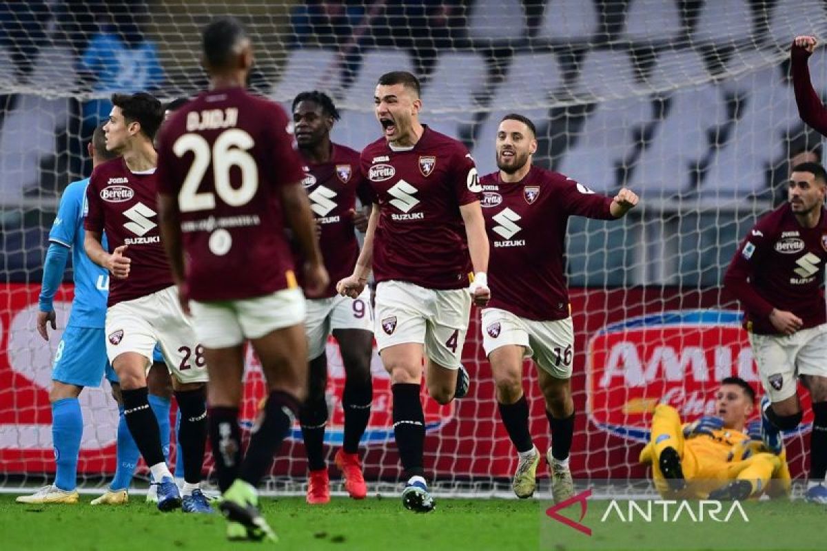 Torino perpanjang mimpi buruk Napoli dengan raih kemenangan 3-0