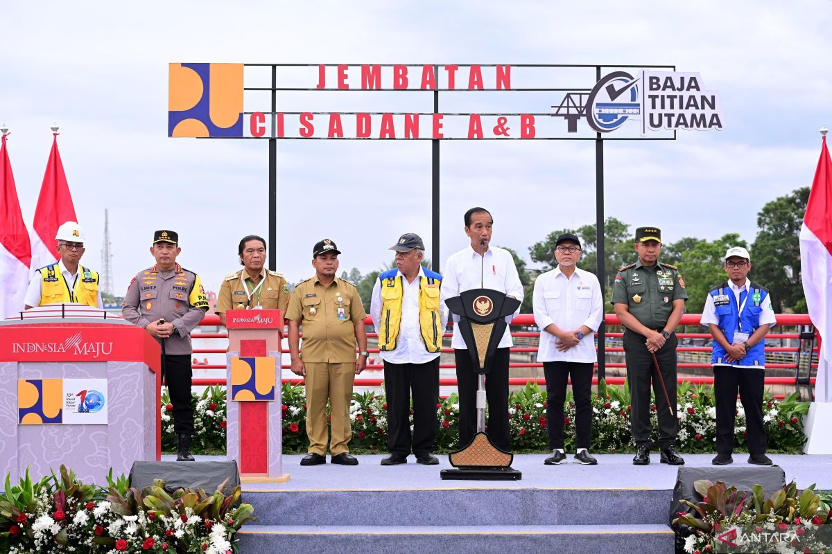 Presiden resmikan tiga jembatan pengganti callender hamilton di Banten