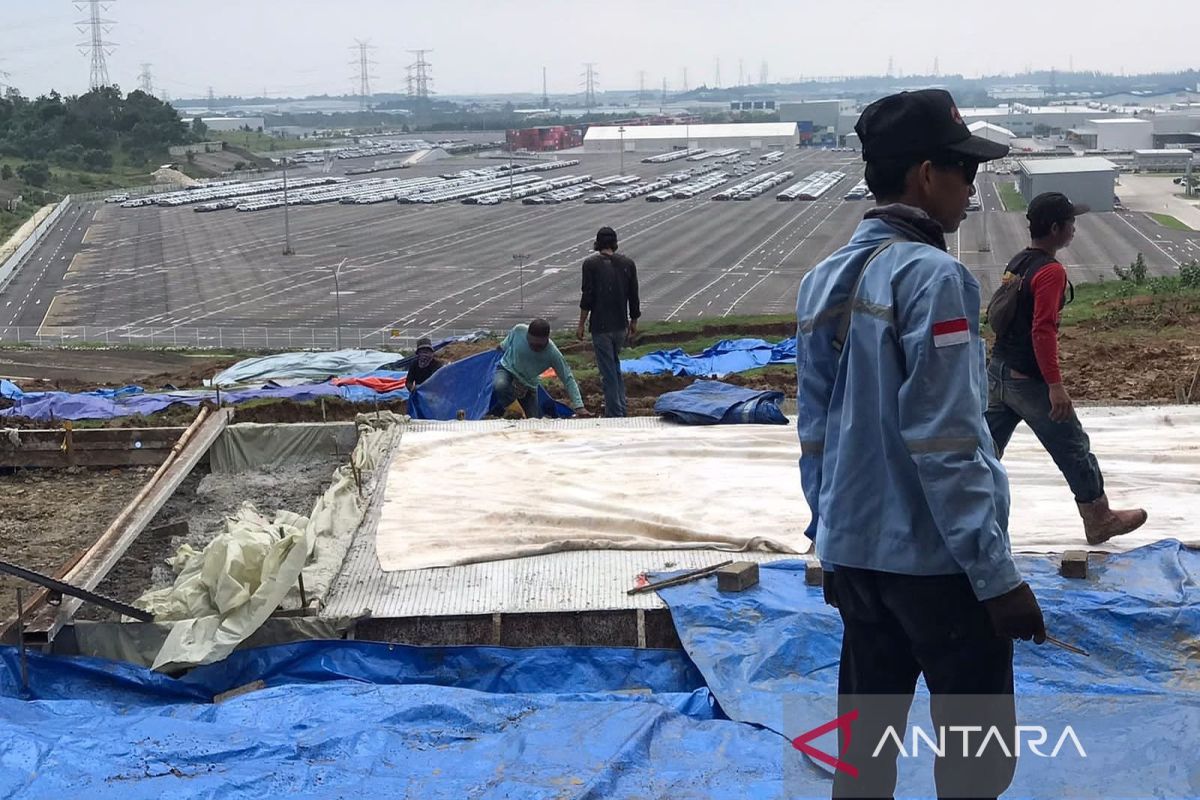 Pemkab: Perbaikan jalan ambles di Bojongmangu Bekasi libatkan swasta