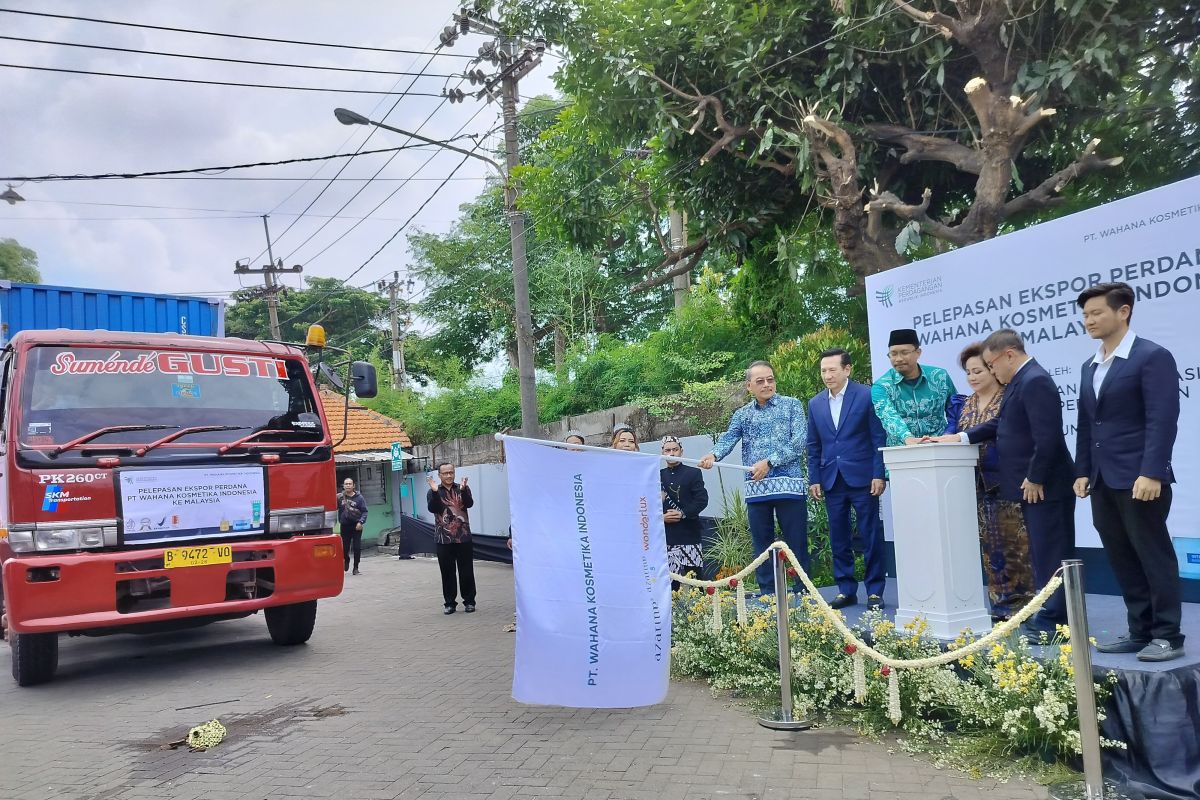 Kemendag lepas ekspor kosmetik Sidoarjo ke Malaysia