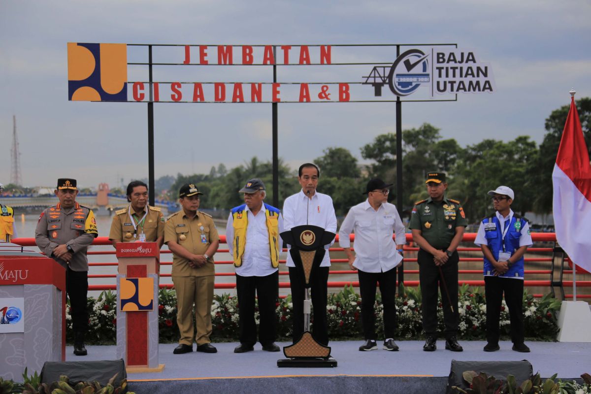 Presiden Jokowi resmikan dua jembatan di Kota Tangerang