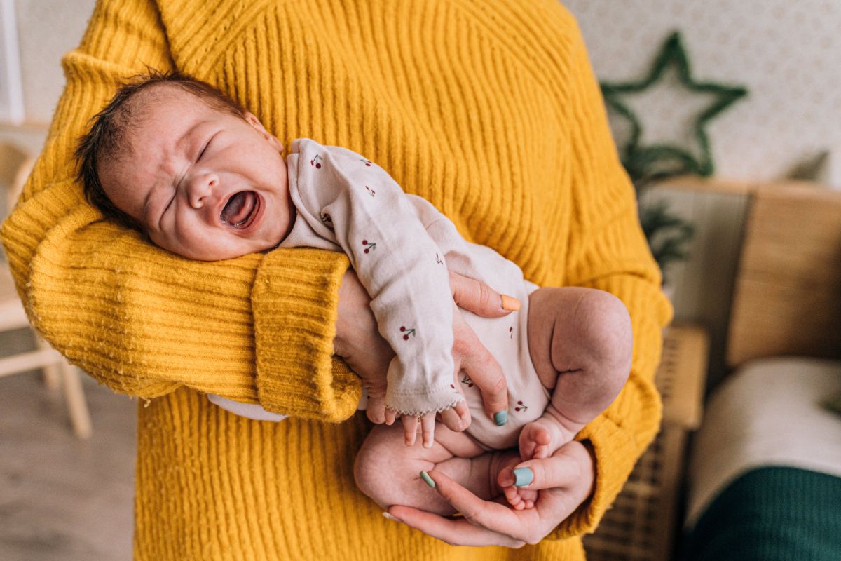 Tangisan bayi tak selalu berarti ASI ibu kurang