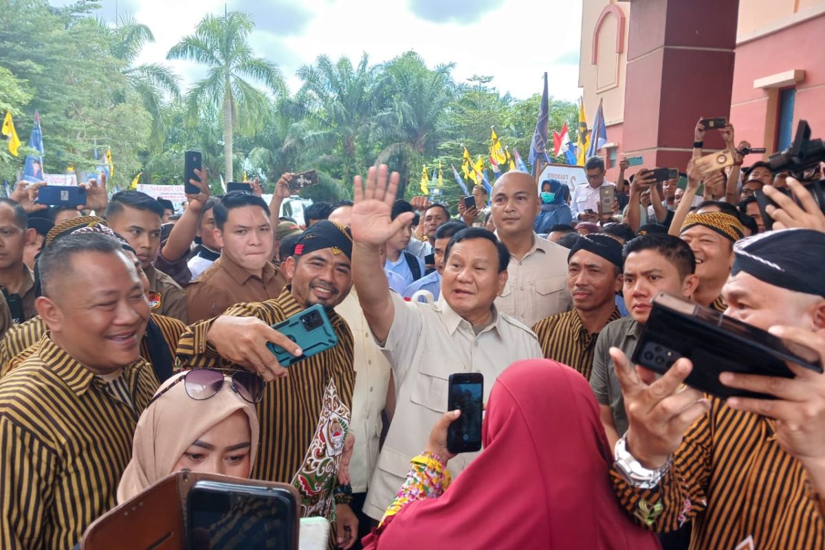 Capres Prabowo disambut dengan Reog Ponorogo di Jambi