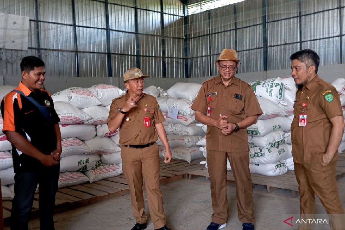 Pemkab Tapin buka kerja sama dagang beras lokal dengan KUD Penerus Baru