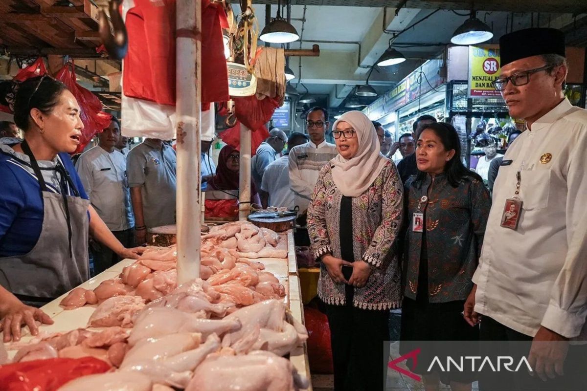 Legislator pastikan stok pangan di Jakarta terpenuhi pada awal 2024
