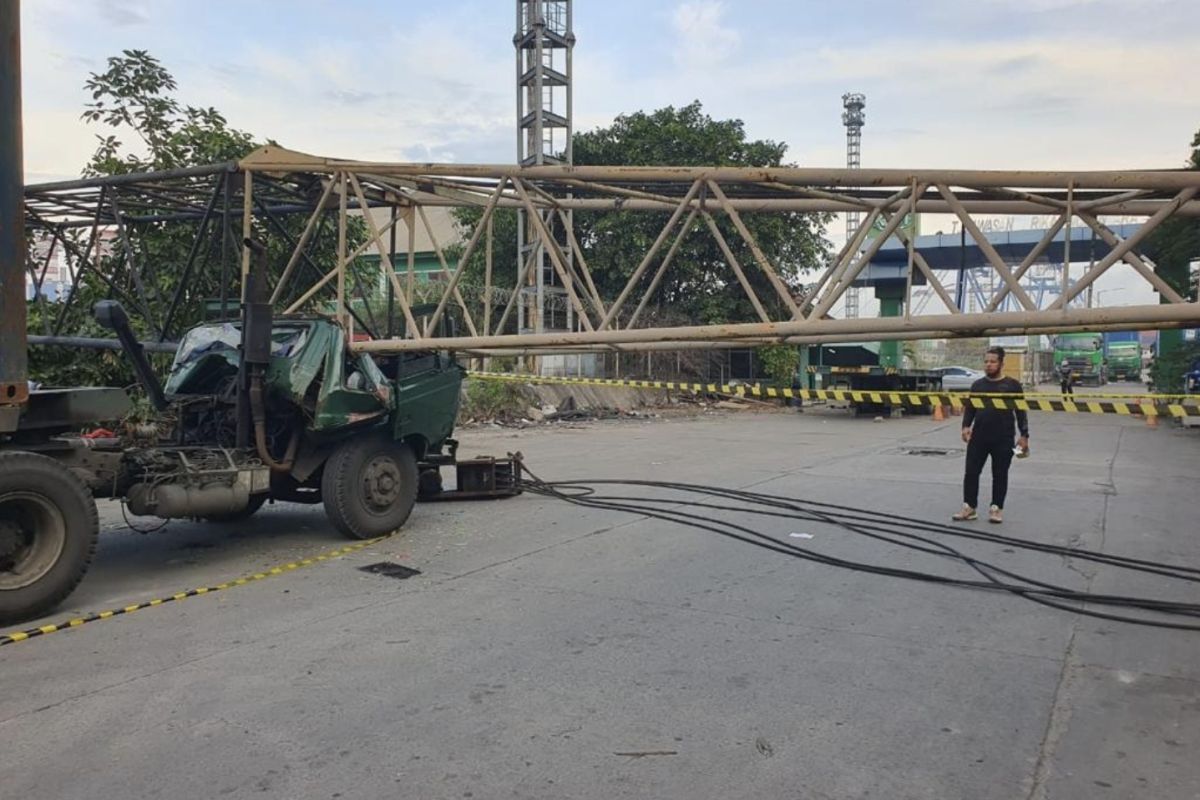 Polisi periksa lima saksi terkait tiang derek roboh di Tanjung Priok