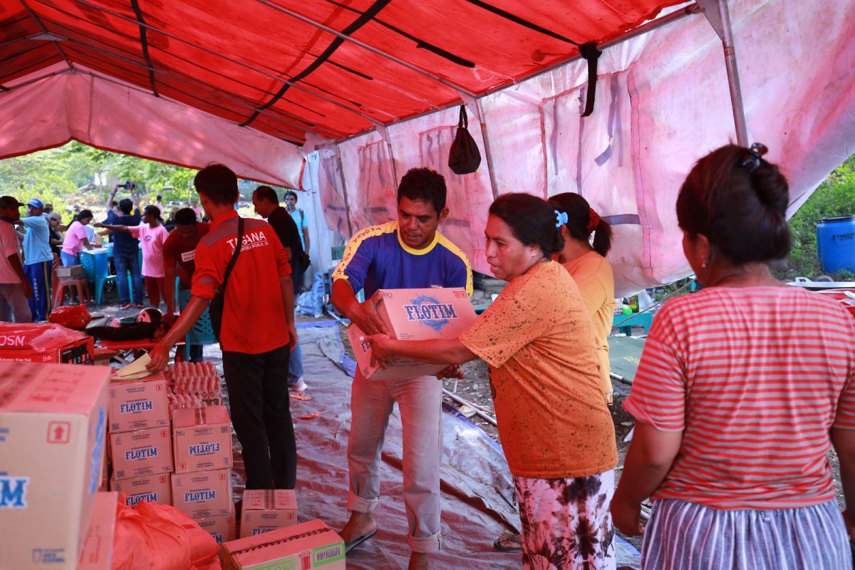 Kemensos bantu tenda hingga makanan untuk pengungsi erupsi Lewotobi