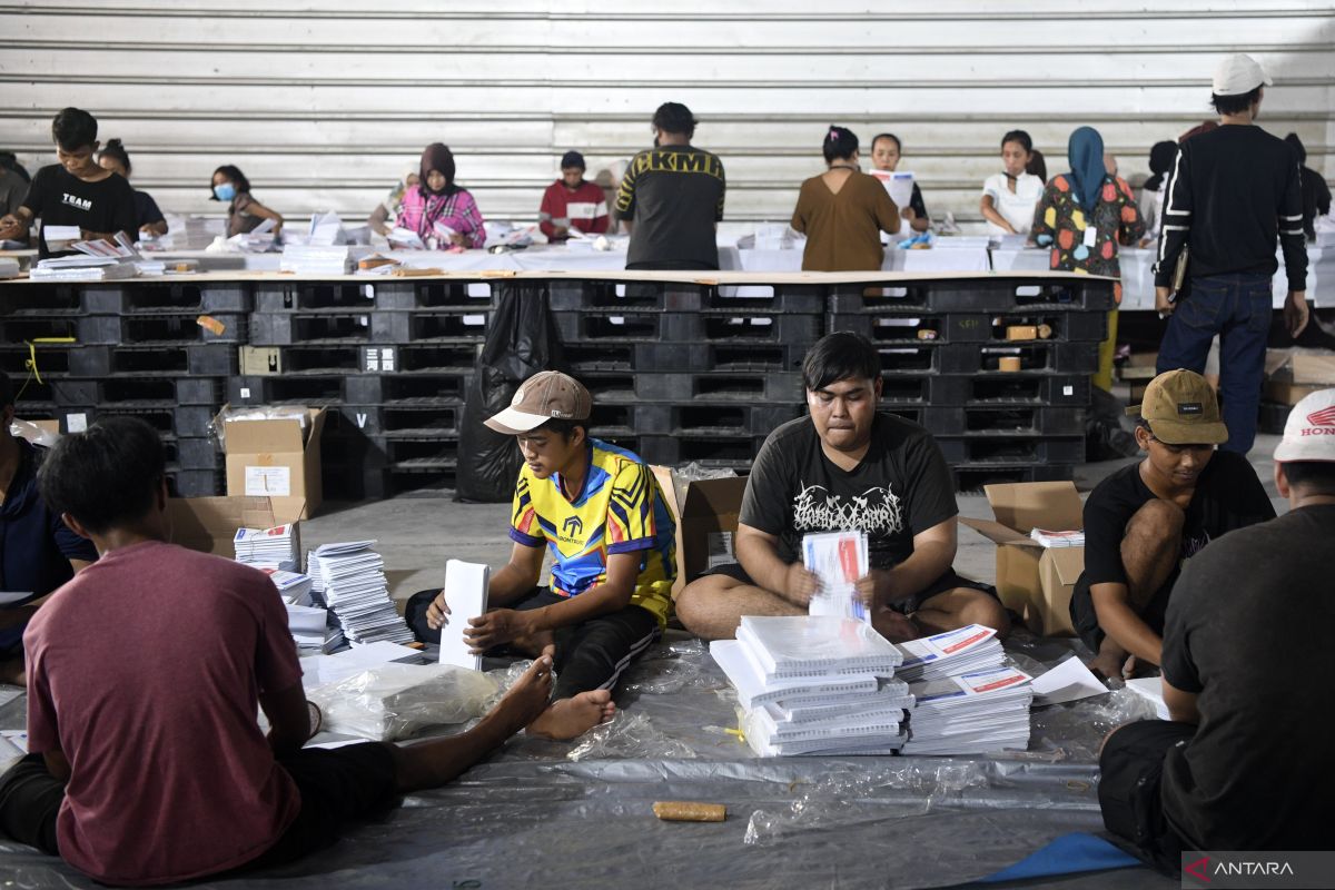DKI kemarin, penyortir-lipat surat suara hingga persiapan Pilgub 2024