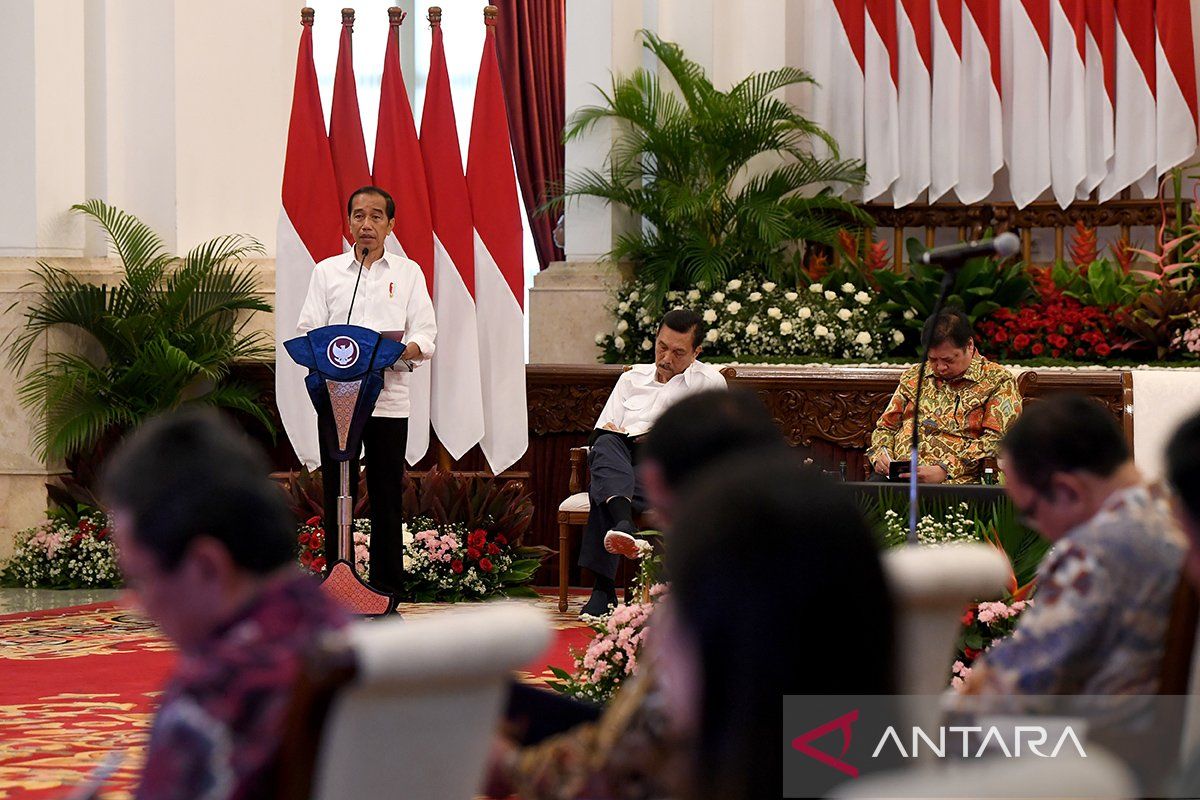 Jokowi minta waspadai perubahan iklim agar tidak ganggu panen raya