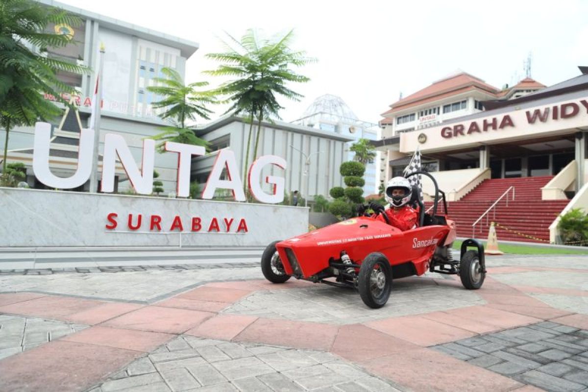 Dosen dan mahasiswa Untag Surabaya kembangkan mobil listrik Sancaka