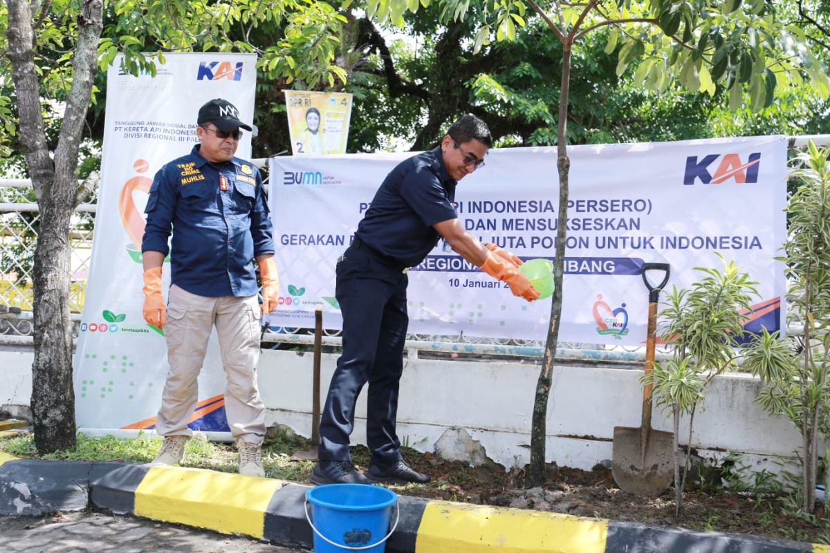 KAI Palembang gelar reboisasi dukung gerakan satu juta pohon