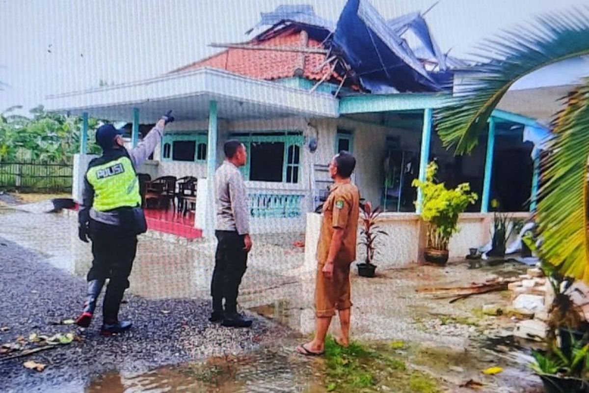 BPBD Sumenep: 70 bangunan rusak akibat angin puting beliung