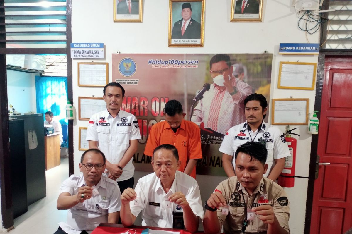 BNN Kabupaten Batanghari tangkap pengedar narkoba