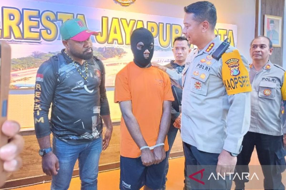 Aparat TNI dan POLRI tangkap pelaku pembakaran di Abepura