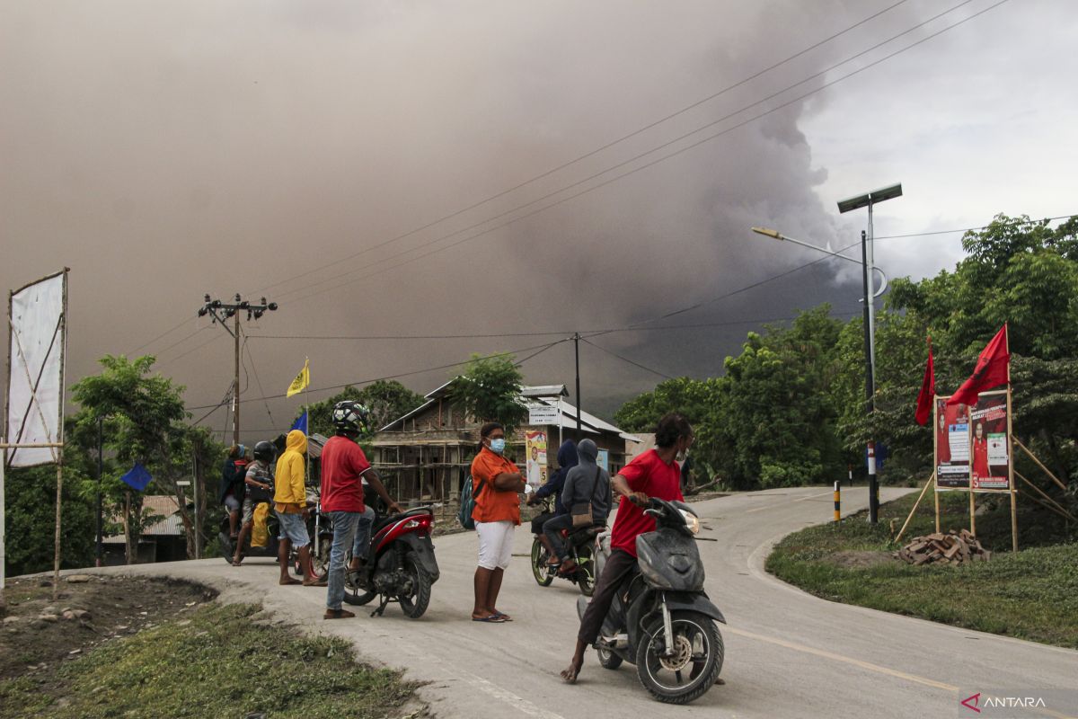 Pemkab Flores Timur diminta pastikan penyaluran bantuan warga terdampak erupsi