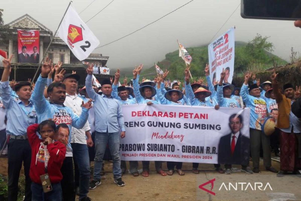 Petani Lereng Gunung Sumbing deklarasi dukung Prabowo-Gibran