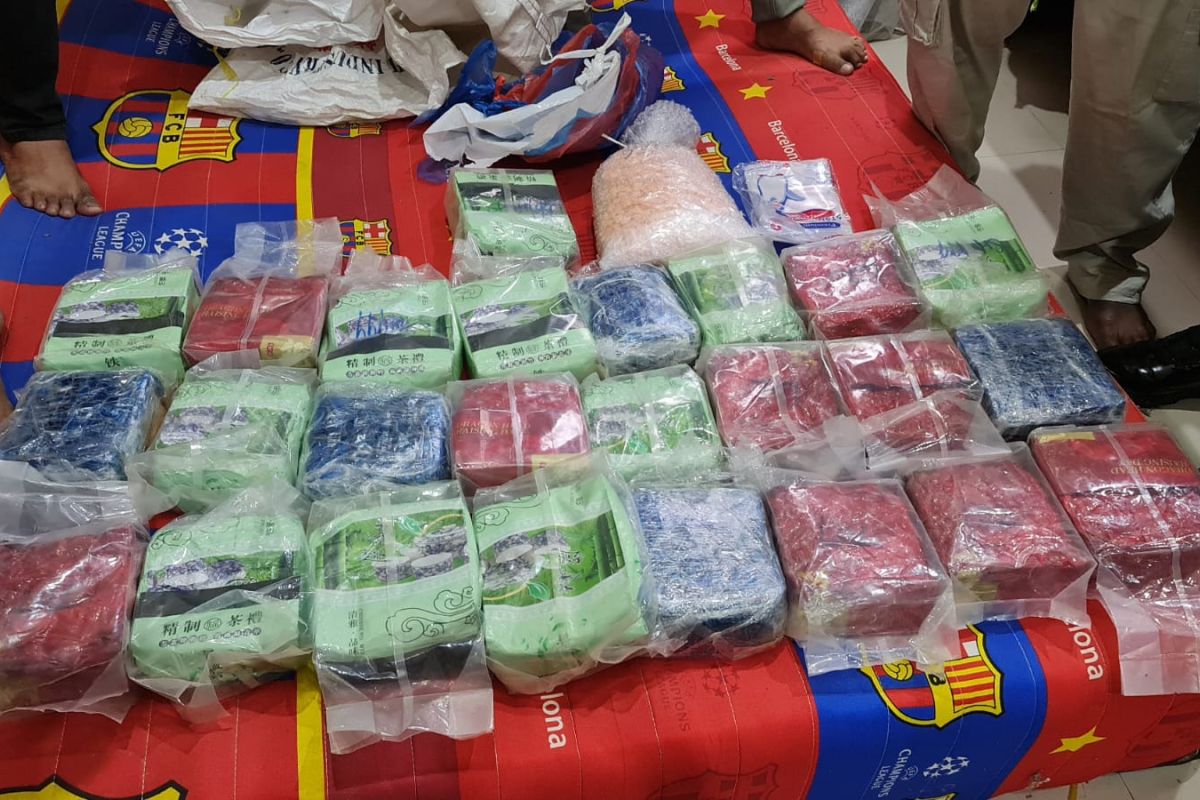 Polres Bireuen tangkap dua tersangka kasus 28,5 kg sabu-sabu