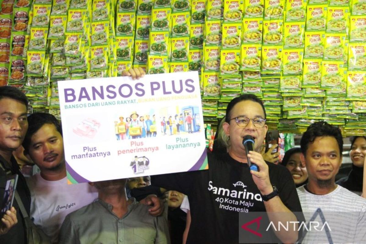 Anies paparkan program bansos plus ke pedagang pasar Segiri di Samarinda