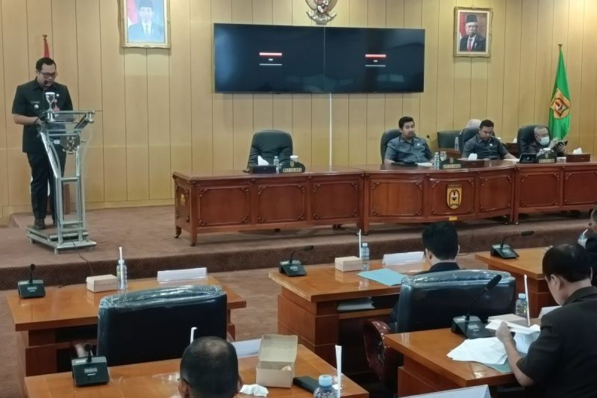 Wali Kota Banjarbaru sampaikan tiga Raperda ke DPRD