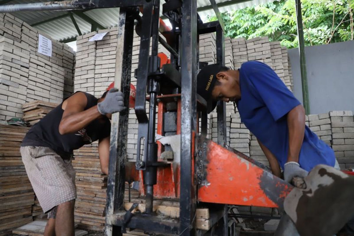 Pemkot Surabaya catat 36.194 warga miskin terserap 