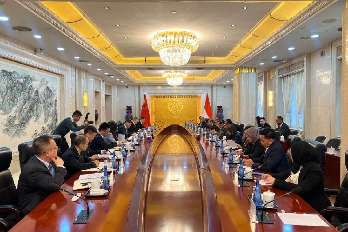 Menhub bahas peningkatan kerja sama bilateral dengan Menteri Tiongkok