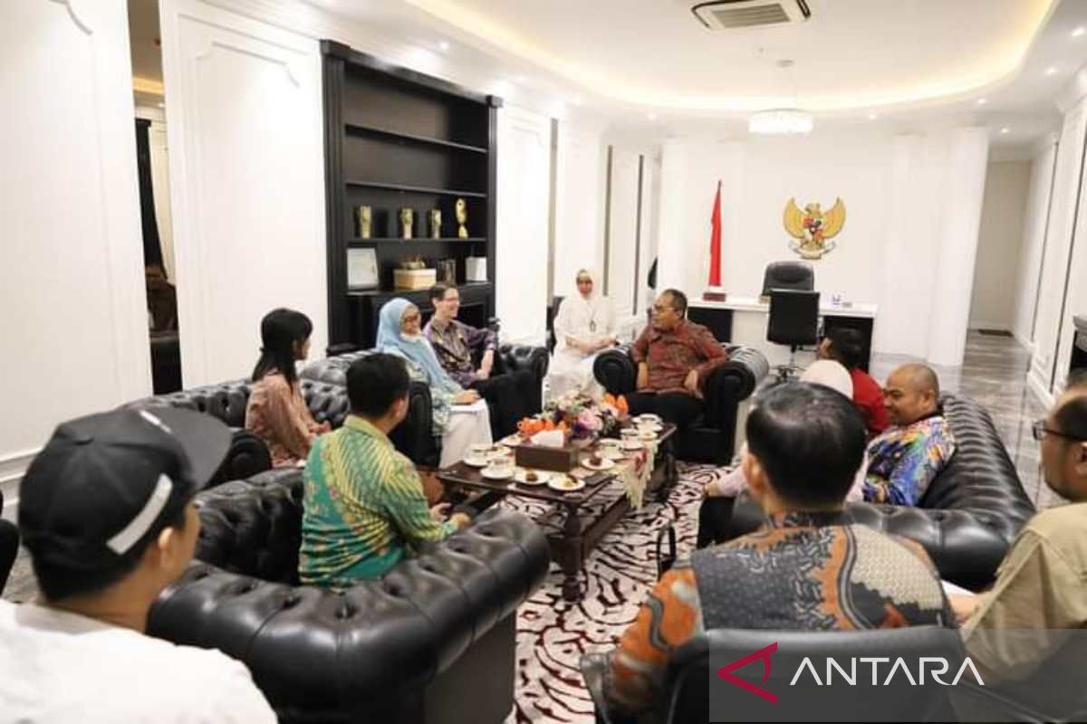 Wali Kota Makassar membahas Australia Day saat terima Konjen Australia