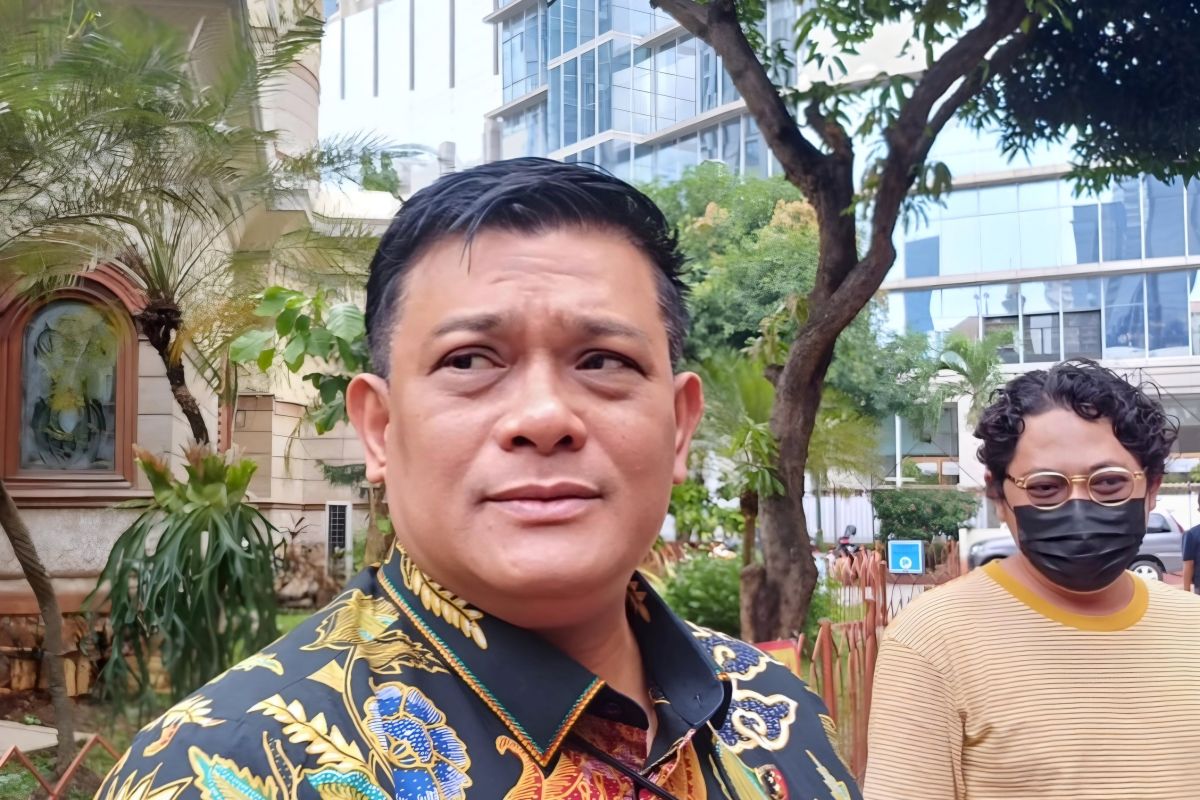 SYL dan lima  saksi diperiksa di Bareskrim Polri