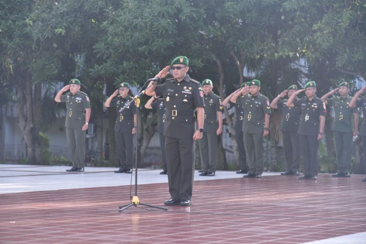 Peringati HUT Penerangan TNI AD Pendam VI/Mulawarman ziarah ke Makam Pahlawan