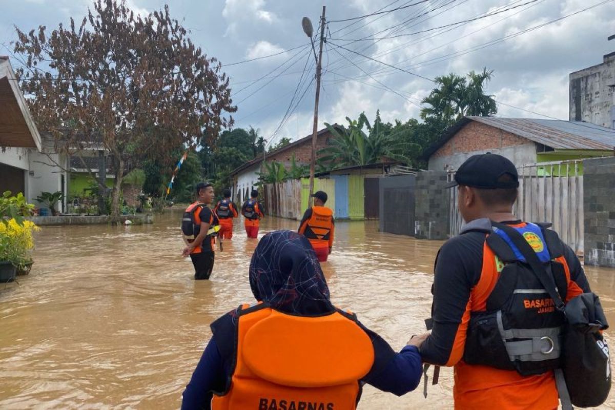 Empat daerah di Jambi berstatus tanggap darurat bencana banjir