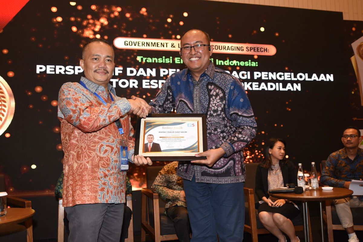 Dirut Pertamina Hulu Rokan terima penghargaan bidang energi dari E2S