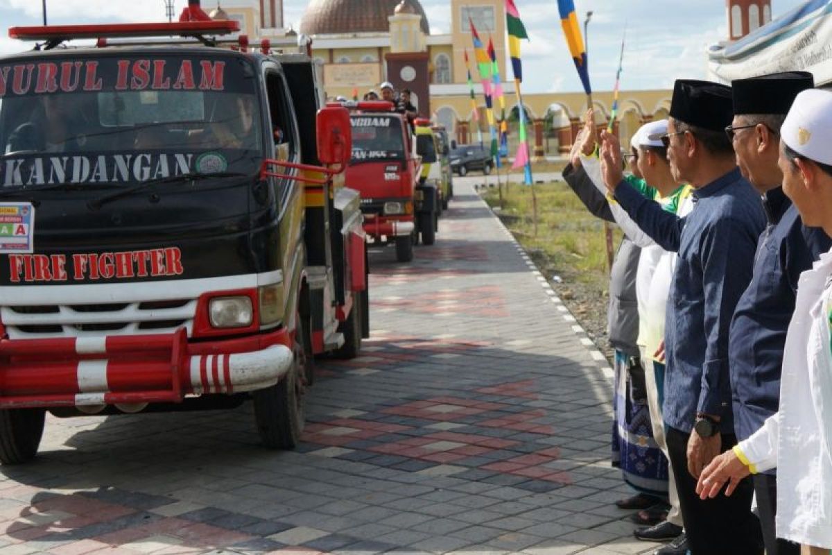 Delapan unit mobil BPK HSS dikerahkan sediakan air bersih di Sekumpul