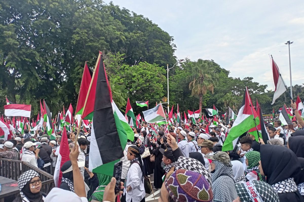 Indonesians must show firm rejection of Israeli occupation: Wahid